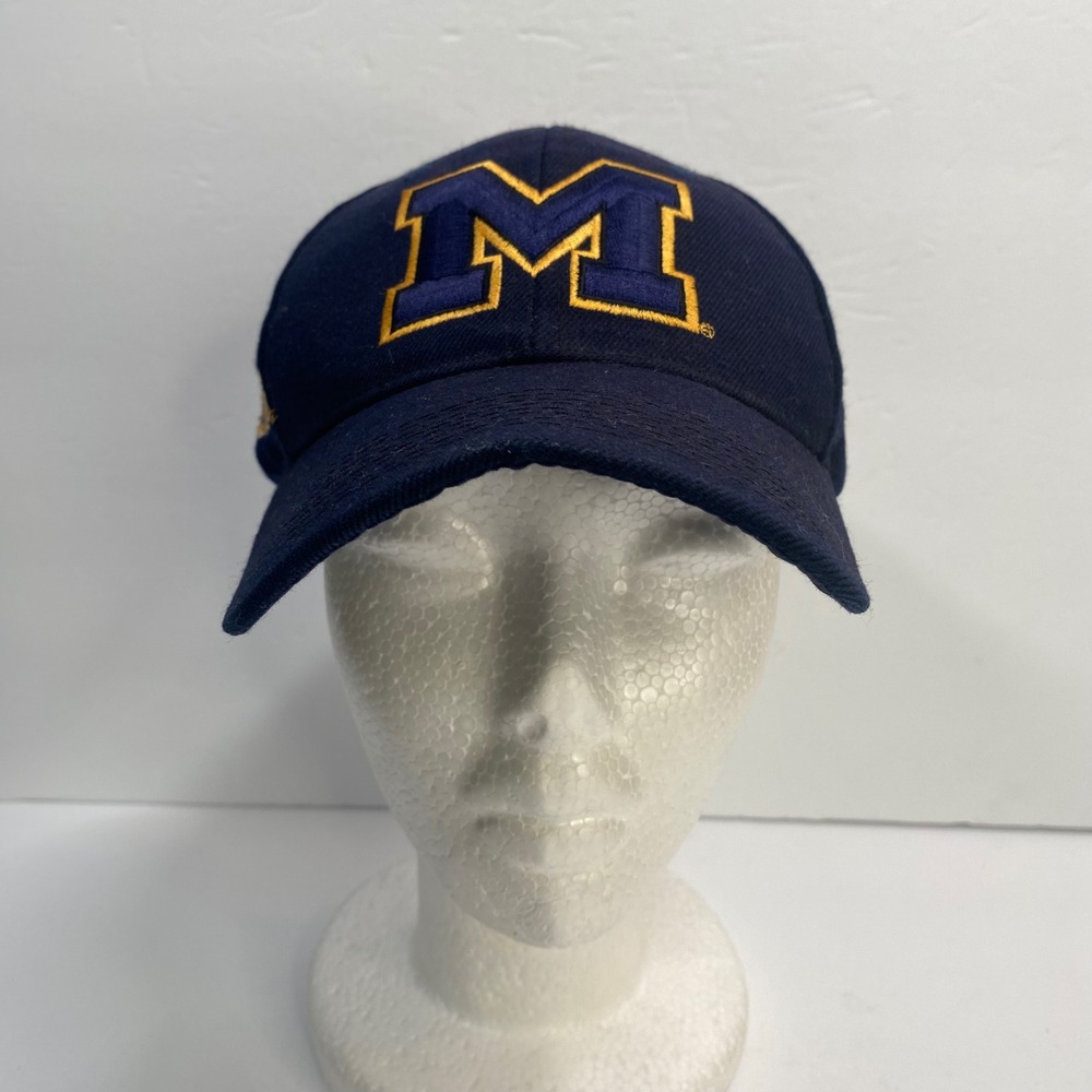 Vintage Michigan Wolverines Zephyr Graf-X Hat‎ Cap Fitted Blue Gold NCAA College